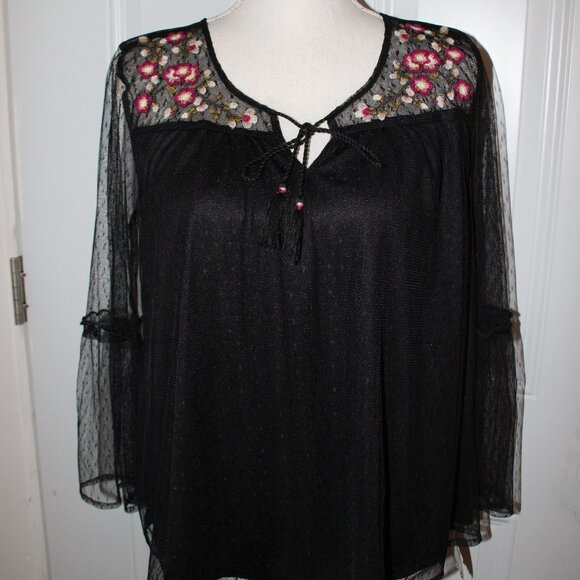 Black Embroidered Top Shirt Sheer Sleeves Size M NWT Mudd Fairy Whimsy Goth - Picture 2 of 4